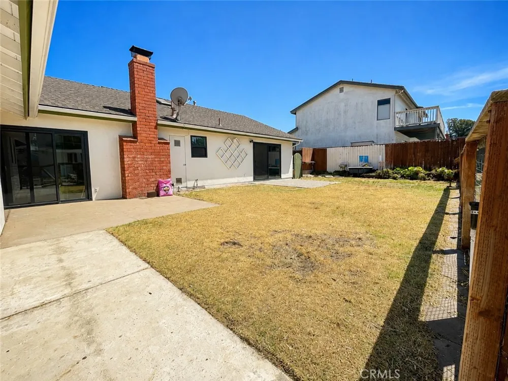 4301 Edenbury Santa Maria, CA 93455