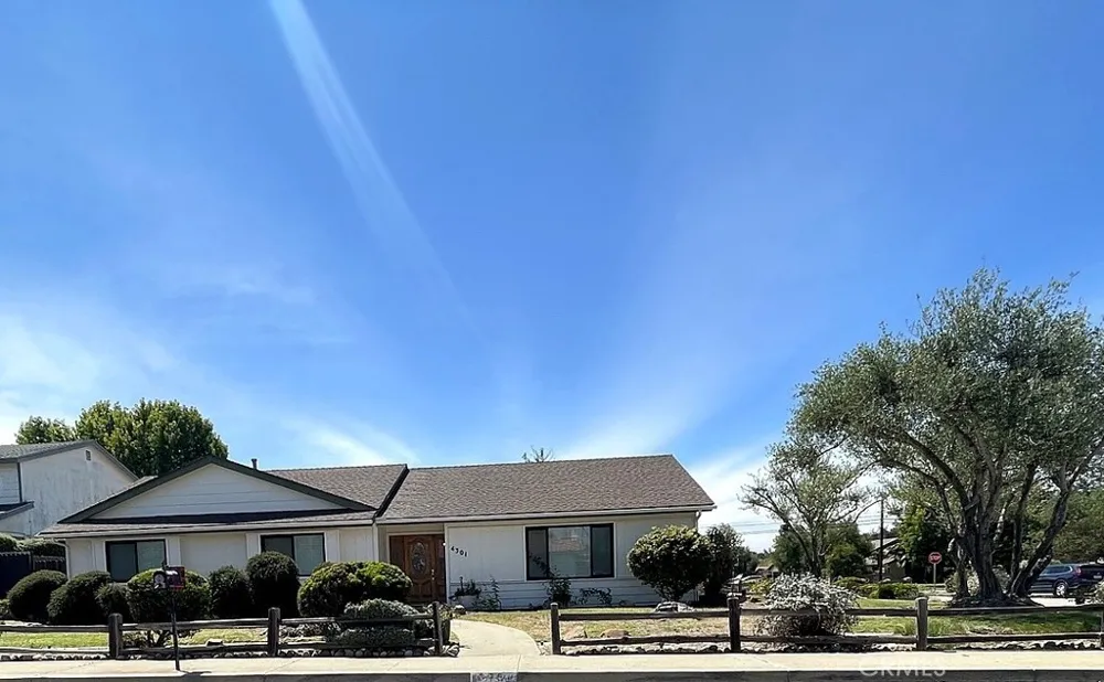 4301 Edenbury Santa Maria, CA 93455