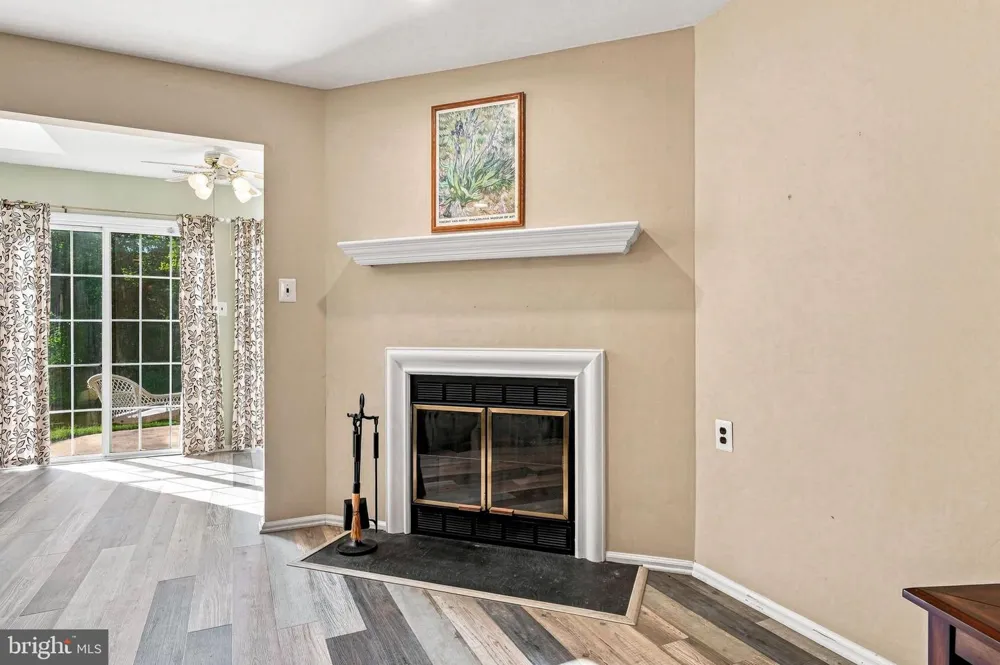6 AVANDALE COURT Mount Laurel, NJ 08054