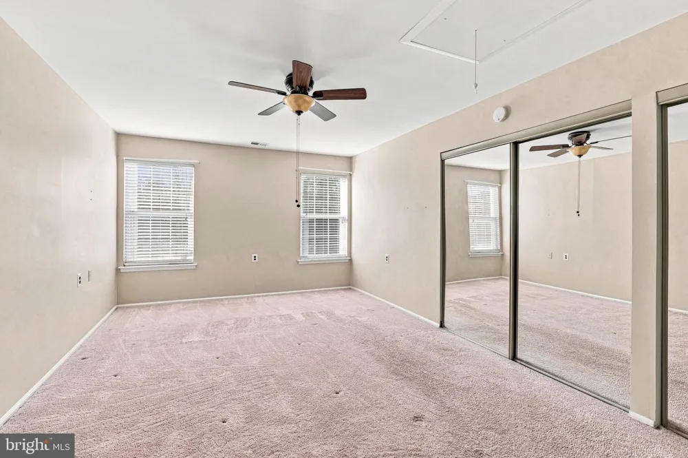 6 AVANDALE COURT Mount Laurel, NJ 08054