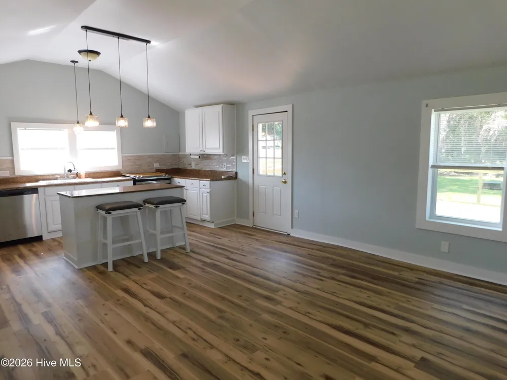 119 Earl Avenue Beaufort, NC 28516