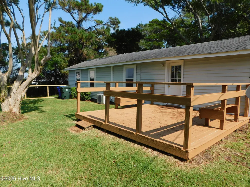 119 Earl Avenue Beaufort, NC 28516