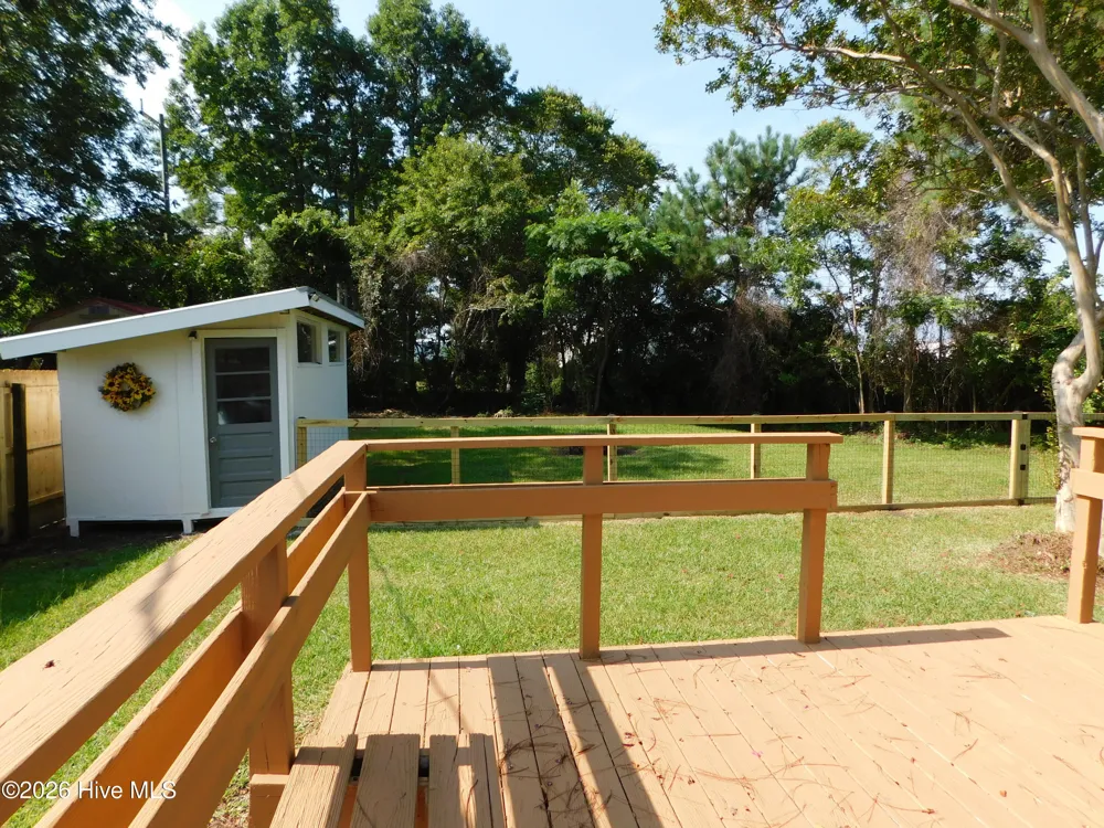 119 Earl Avenue Beaufort, NC 28516