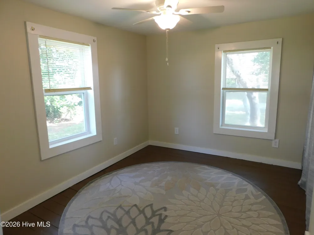 119 Earl Avenue Beaufort, NC 28516