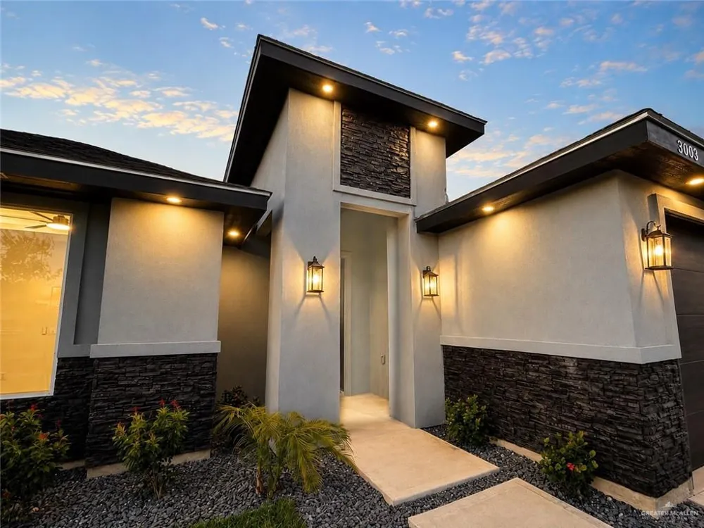3003 E Sabinal Avenue Hidalgo, TX 78557