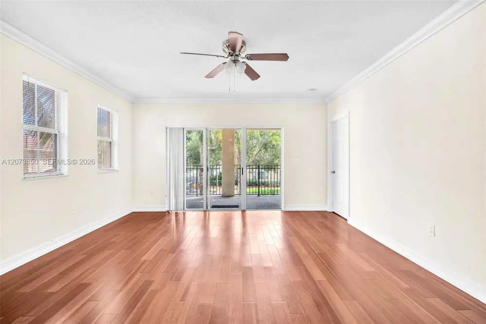 2532 Centergate Dr #201 Miramar, FL 33025