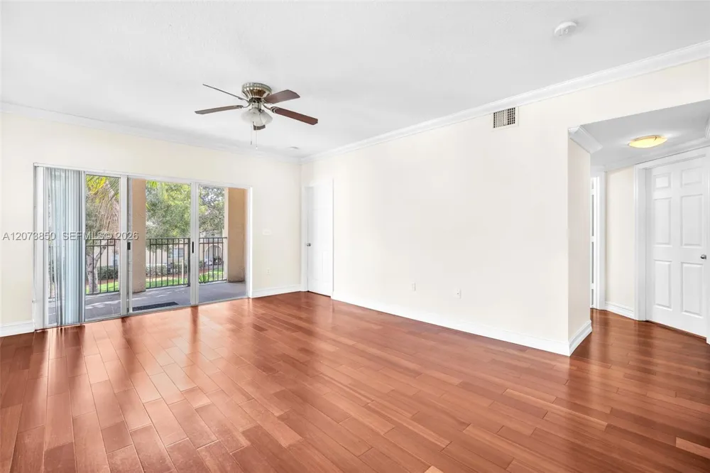 2532 Centergate Dr #201 Miramar, FL 33025