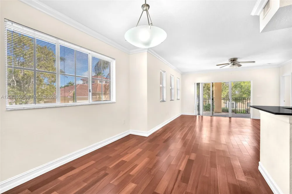 2532 Centergate Dr #201 Miramar, FL 33025