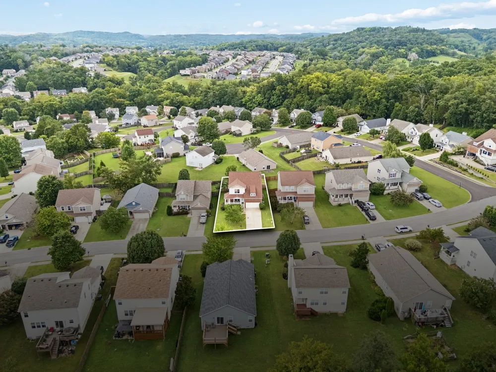 123 Trail Ridge Way Hendersonville, TN 37075