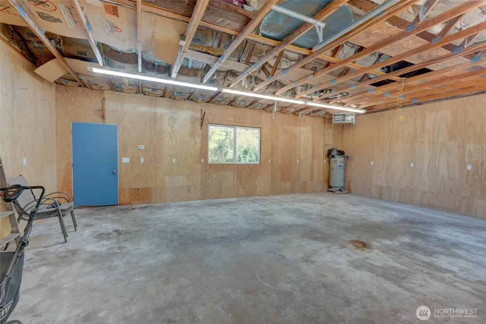 2090 SW Putnam Drive Oak Harbor, WA 98277