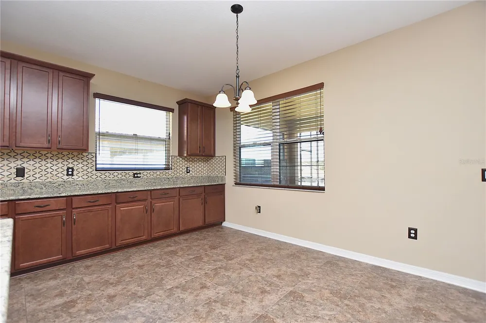 3949 AQUILLA DRIVE Lakeland, FL 33810