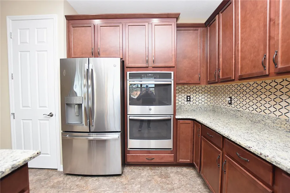 3949 AQUILLA DRIVE Lakeland, FL 33810