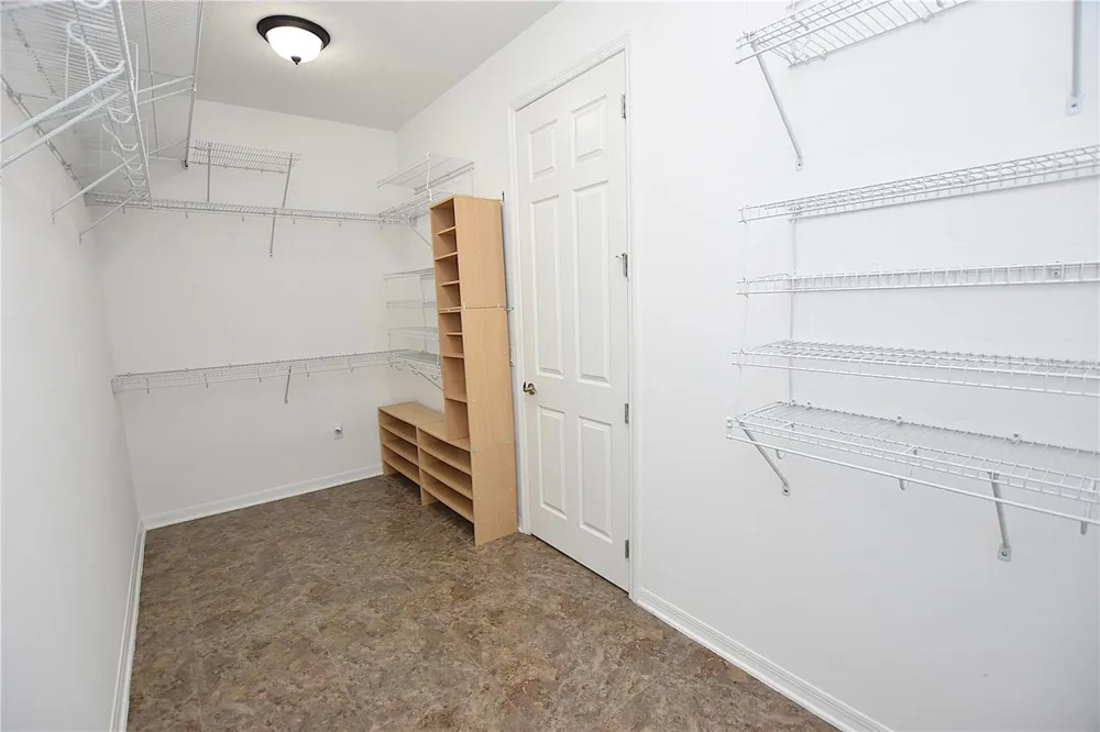 3949 AQUILLA DRIVE Lakeland, FL 33810