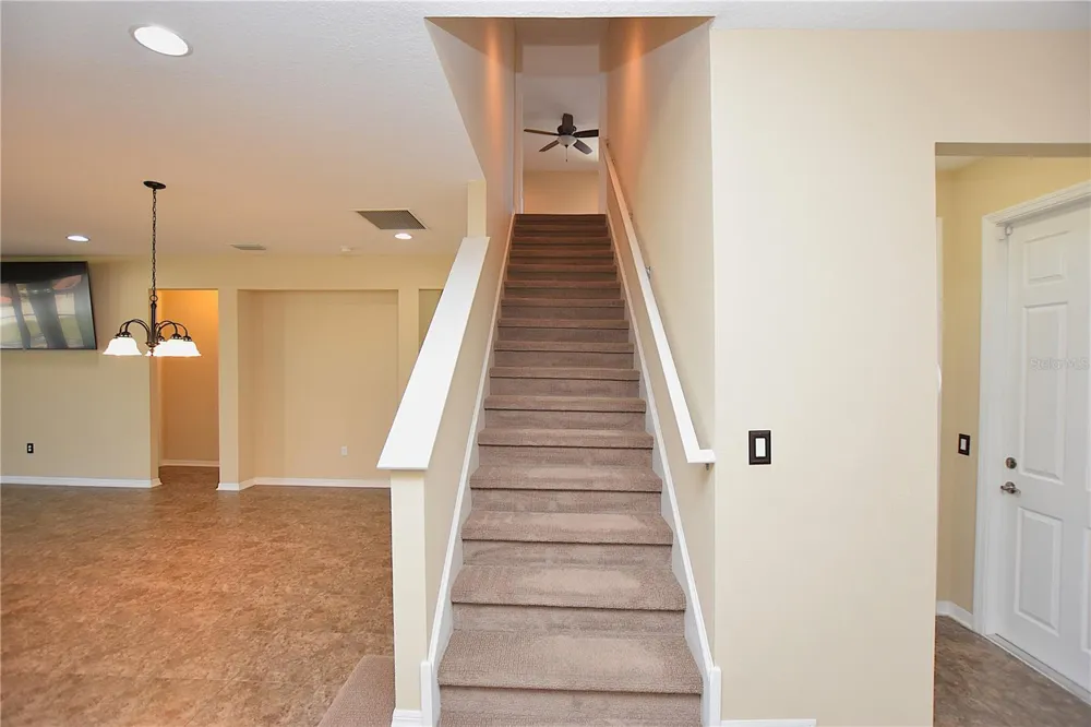 3949 AQUILLA DRIVE Lakeland, FL 33810