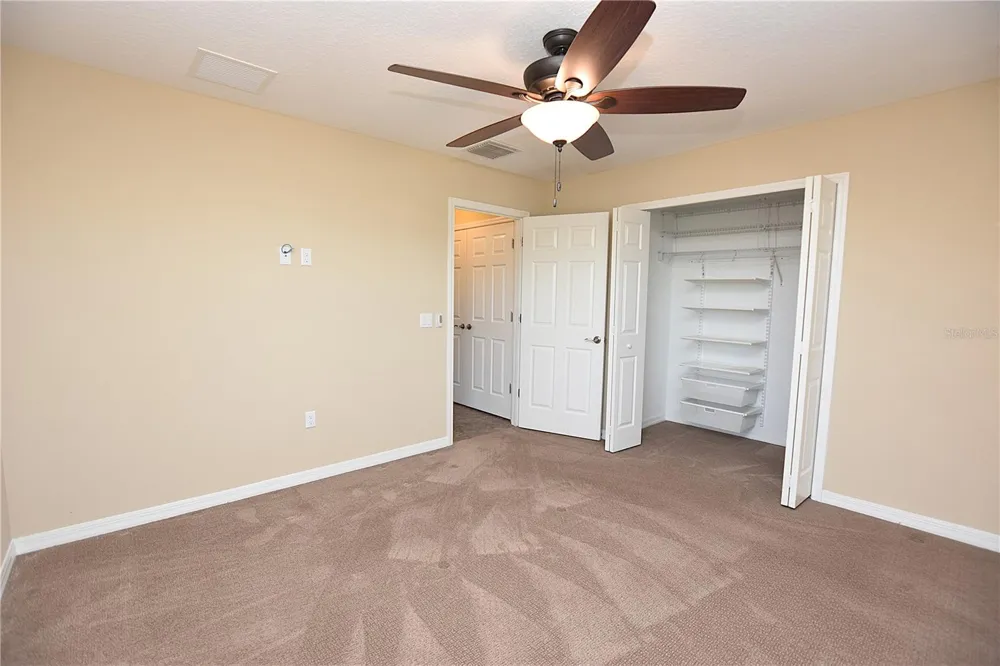 3949 AQUILLA DRIVE Lakeland, FL 33810
