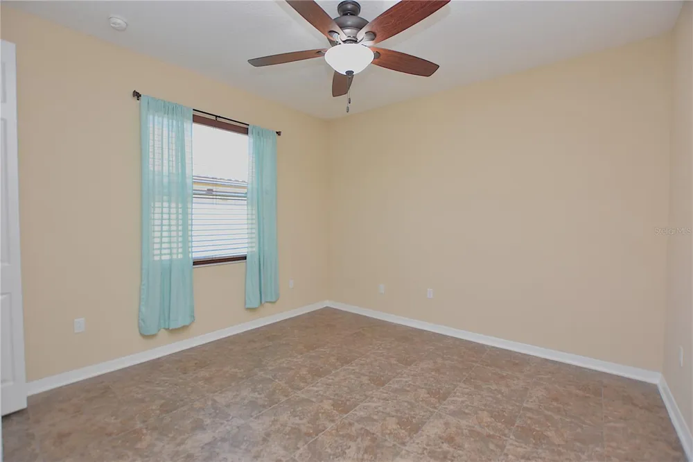3949 AQUILLA DRIVE Lakeland, FL 33810