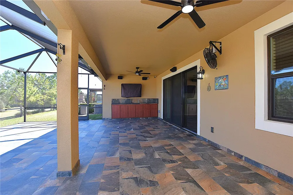 3949 AQUILLA DRIVE Lakeland, FL 33810