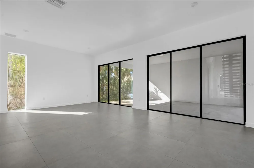 501 CHASTAIN ROAD Seffner, FL 33584