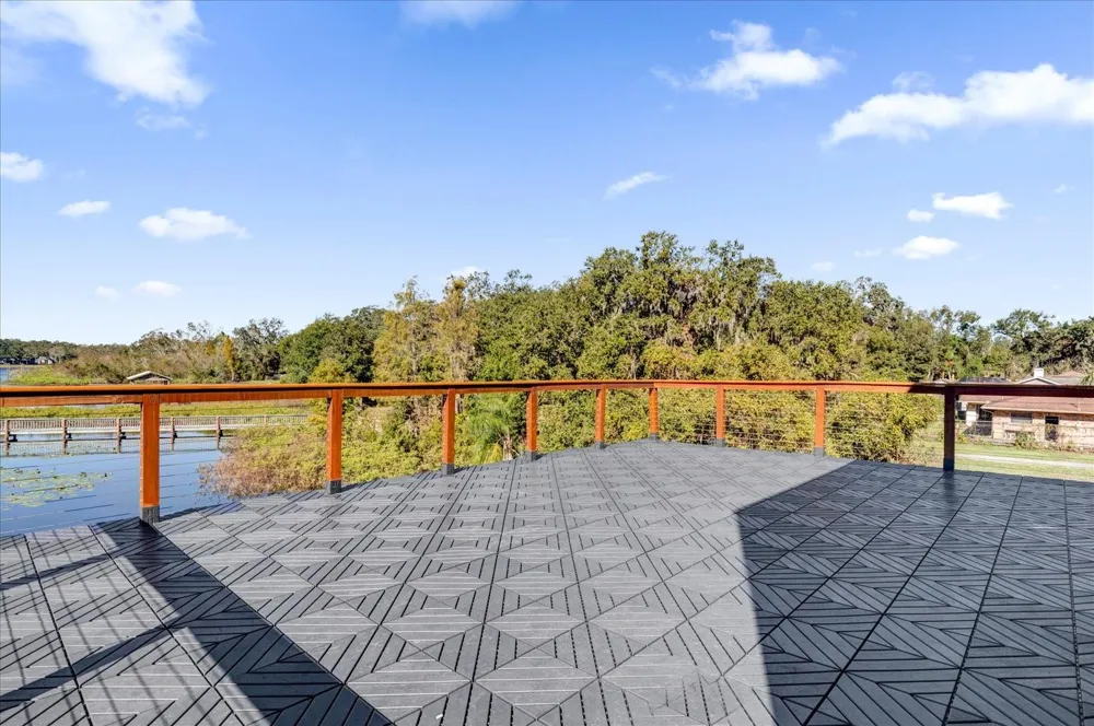 501 CHASTAIN ROAD Seffner, FL 33584