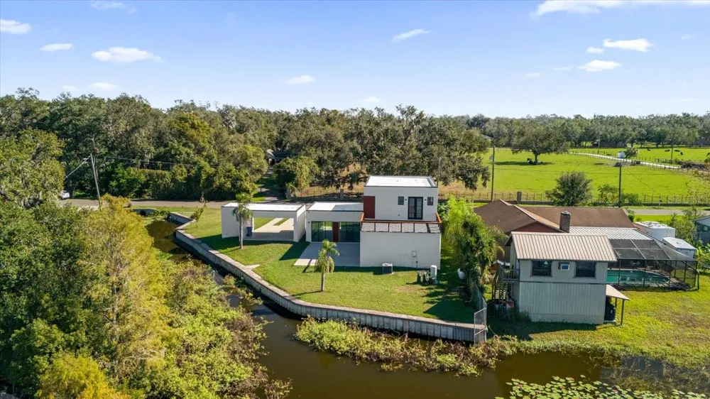 501 CHASTAIN ROAD Seffner, FL 33584