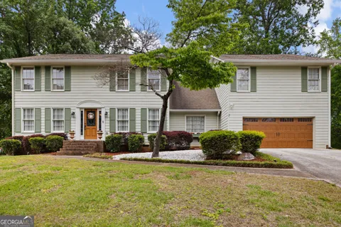 4544 Queen Anne CT SE