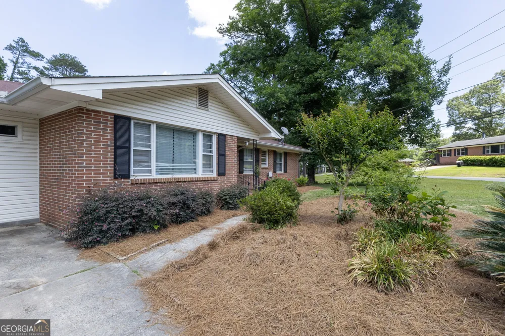 408 Skyway DR Warner Robins, GA 31088