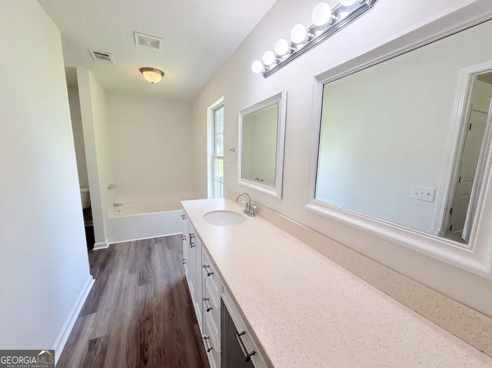 2506 Marixa DR Statham, GA 30666