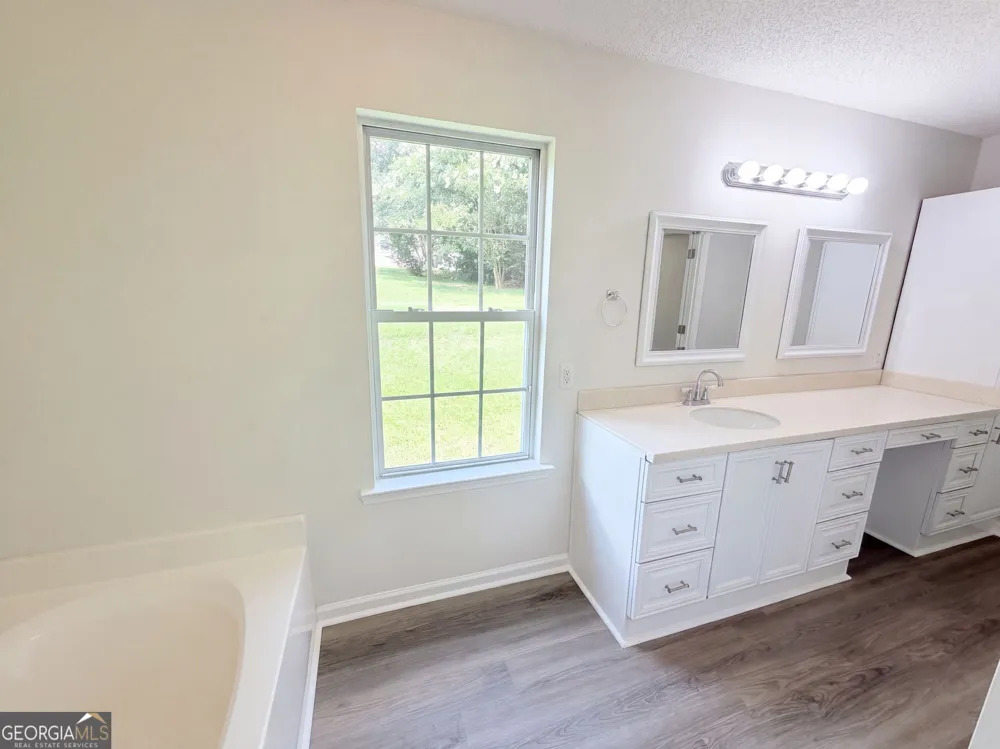 2506 Marixa DR Statham, GA 30666