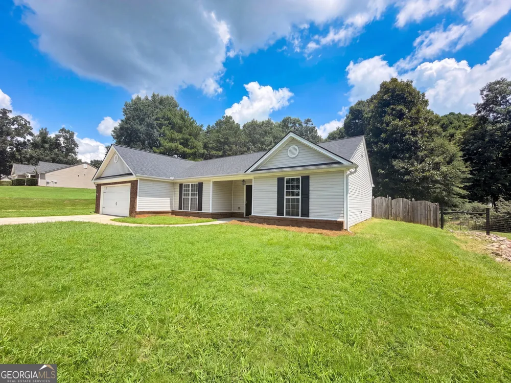 2506 Marixa DR Statham, GA 30666