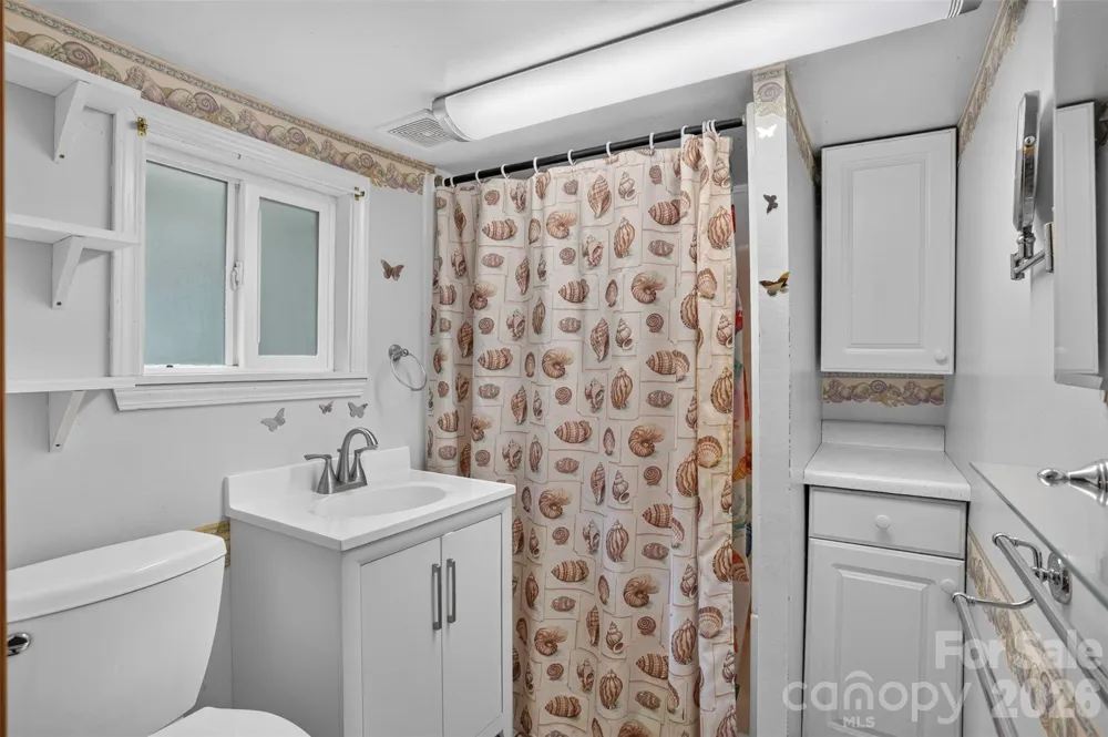 168 Huntley Road Fletcher, NC 28732