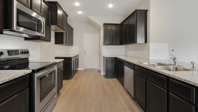 516 E Slaughter Lane #1503 Austin, TX 78744