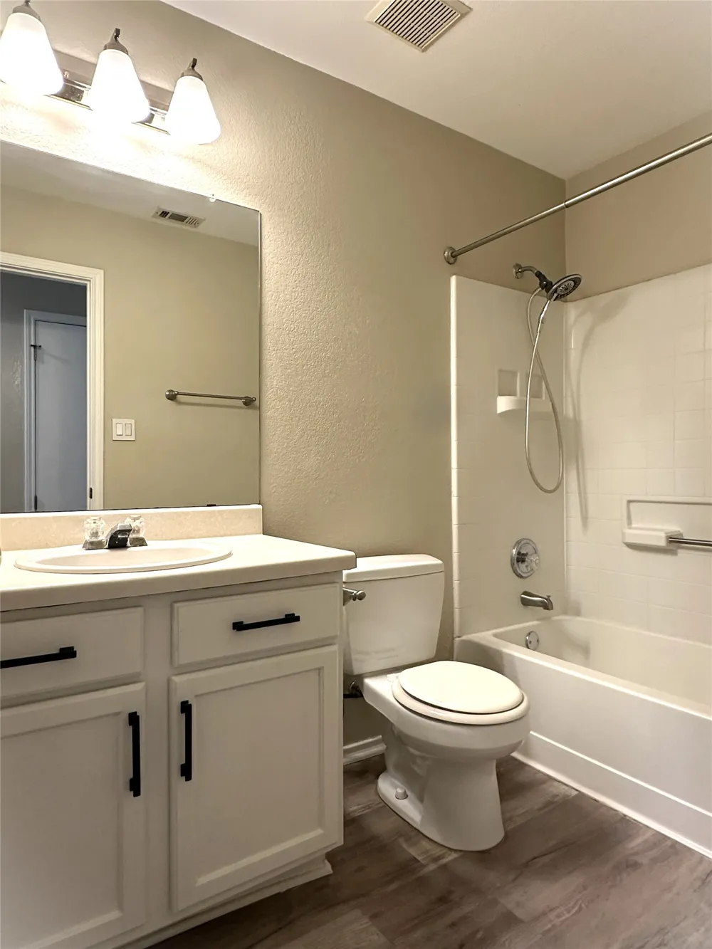 610 Riverway Lane Leander, TX 78641