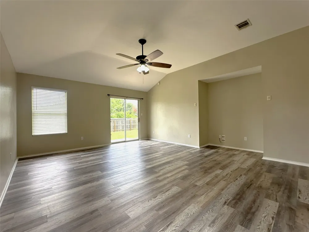 610 Riverway Lane Leander, TX 78641