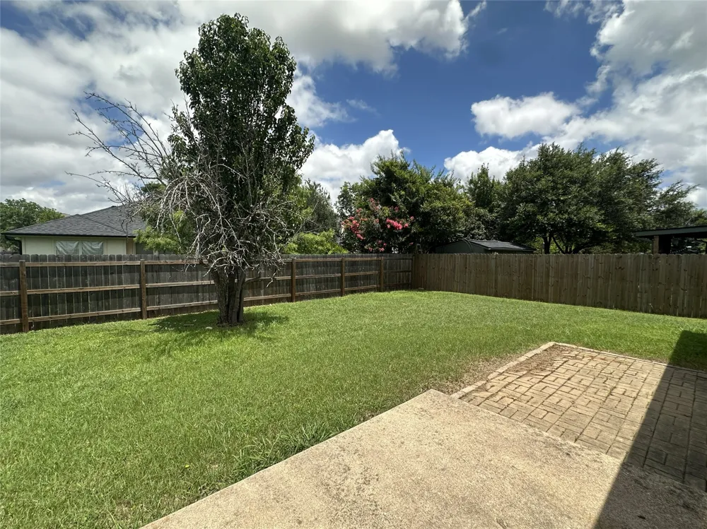 610 Riverway Lane Leander, TX 78641