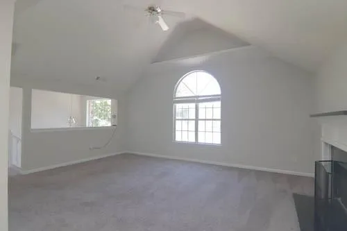 1094 Sugarcreek Way Riverdale, GA 30296