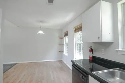 1094 Sugarcreek Way Riverdale, GA 30296
