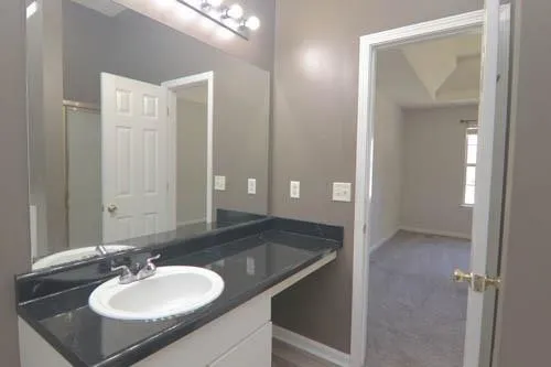 1094 Sugarcreek Way Riverdale, GA 30296