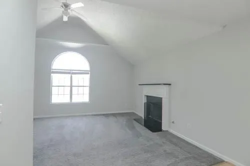 1094 Sugarcreek Way Riverdale, GA 30296