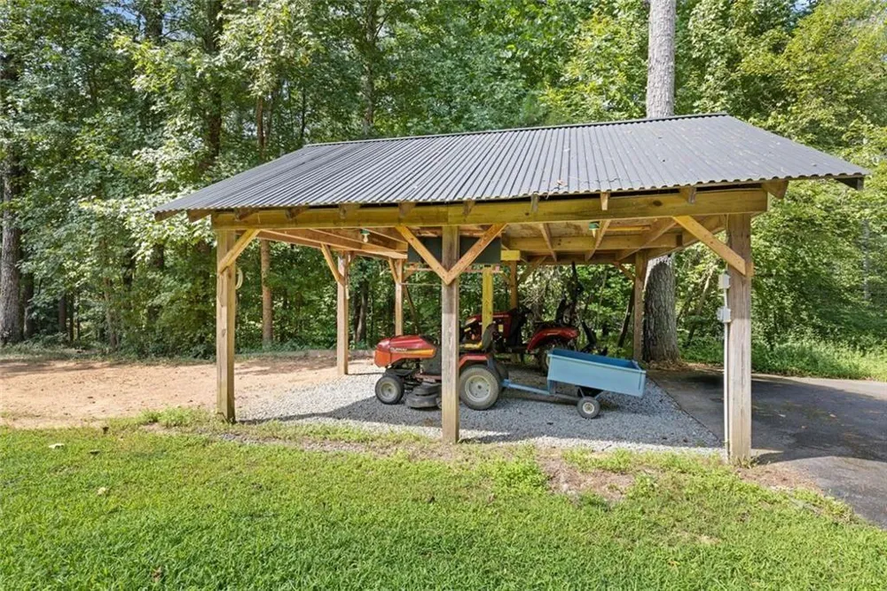 681 Pumpkinvine Road Acworth, GA 30101