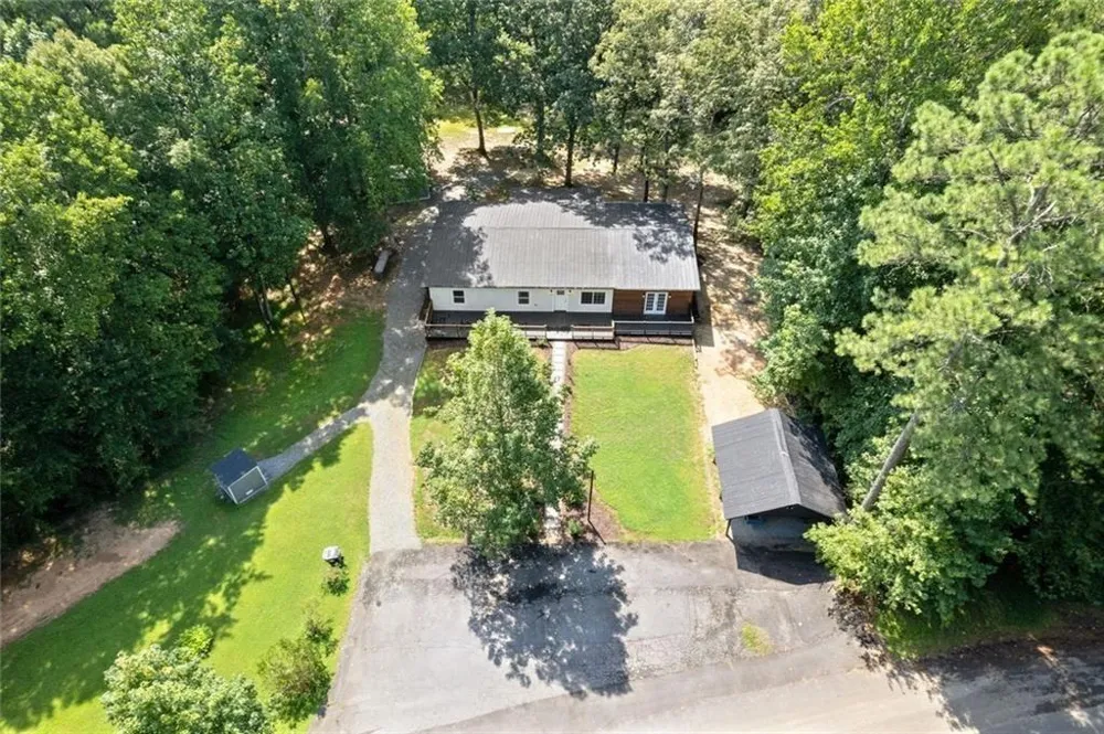 681 Pumpkinvine Road Acworth, GA 30101
