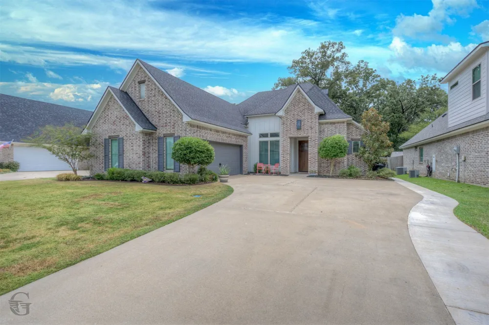 142 St Andrews Lane Benton, LA 71006