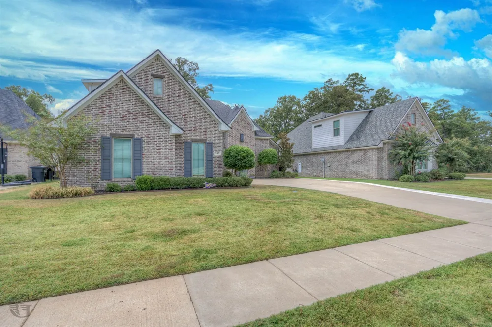 142 St Andrews Lane Benton, LA 71006