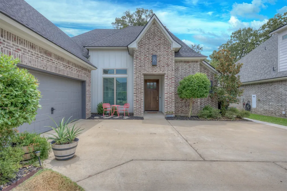 142 St Andrews Lane Benton, LA 71006