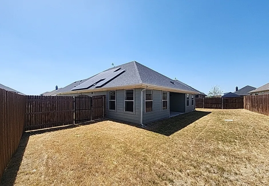905 Rodgers Avenue Godley, TX 76044