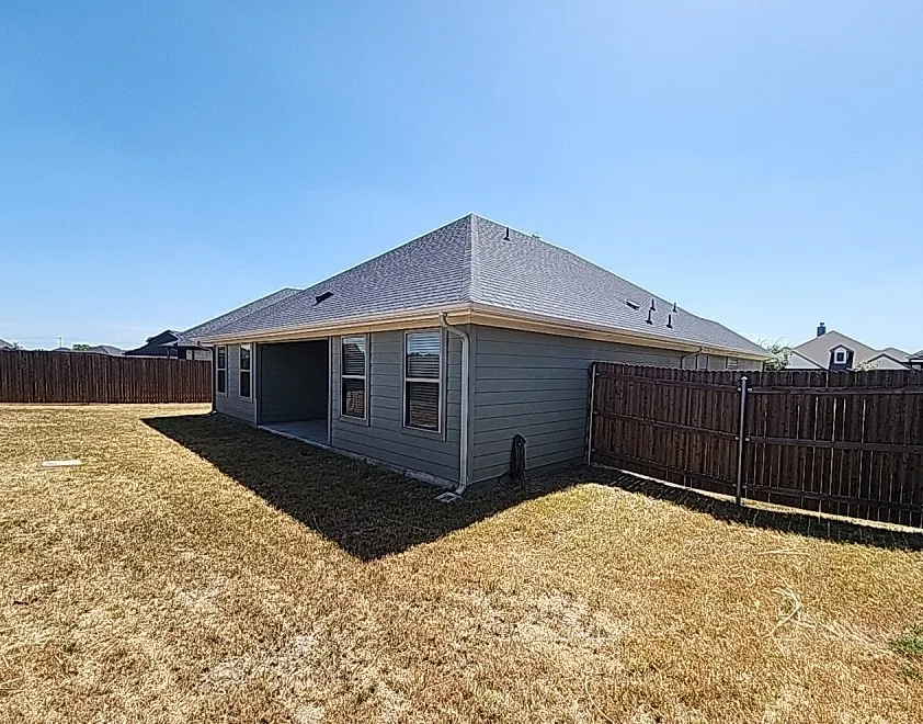 905 Rodgers Avenue Godley, TX 76044