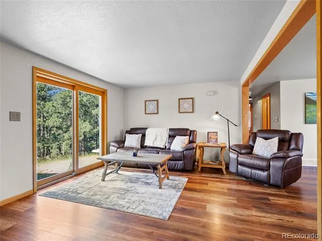 1044 S Grapevine Road Golden, CO 80401