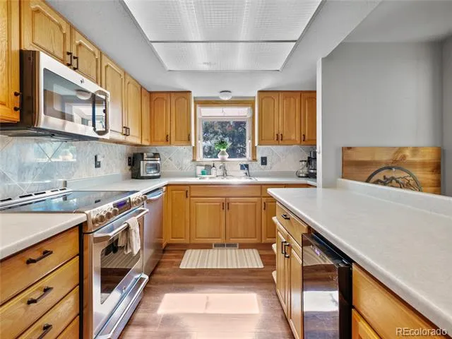 1044 S Grapevine Road Golden, CO 80401