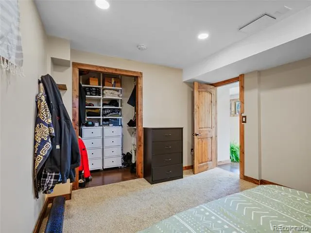 1044 S Grapevine Road Golden, CO 80401
