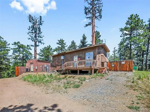 1044 S Grapevine Road Golden, CO 80401