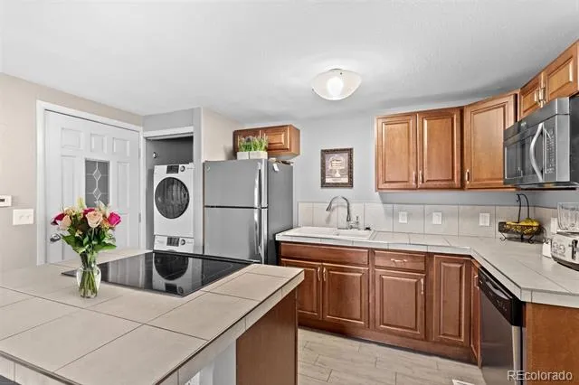 6595 W 46th Place Wheat Ridge, CO 80033